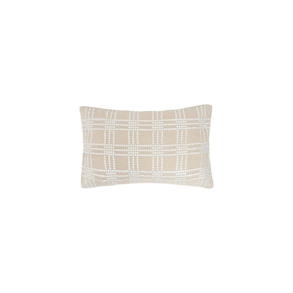 Grid throw clearance pillow